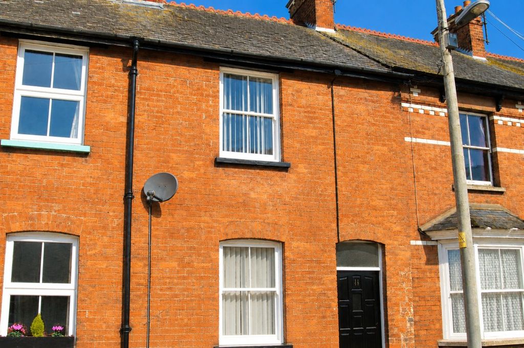 Property photo 1 of 5