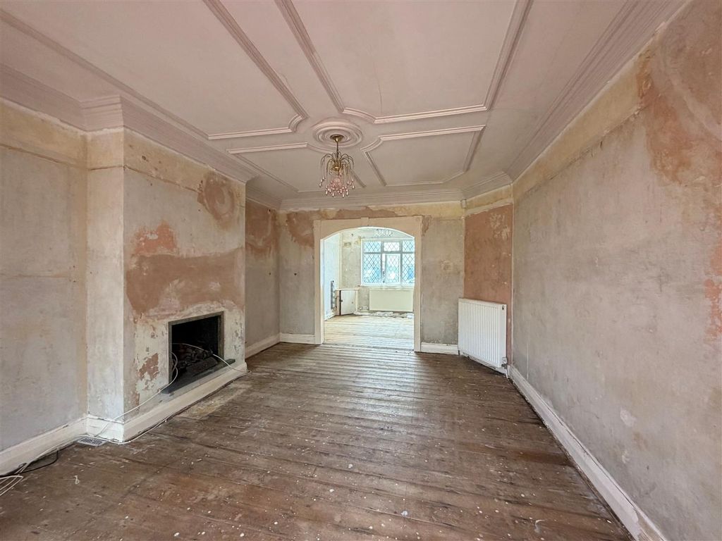 Property photo 2 of 10 Sherborne Way - Lounge Diner.Jpg