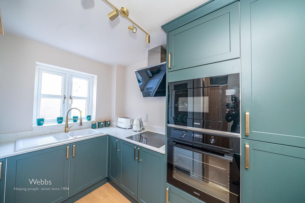 Property photo 3 of 28 Â© Webbs Estate Agents Â© (121 Of 151).Jpg