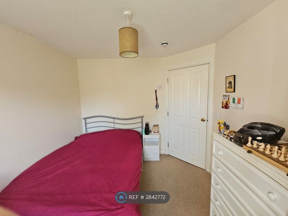 Property photo 2 of 6 Ground Floor Bedroom 1