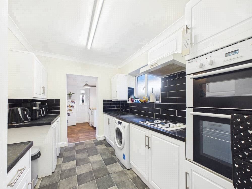 Property photo 3 of 21 Picture No. 15