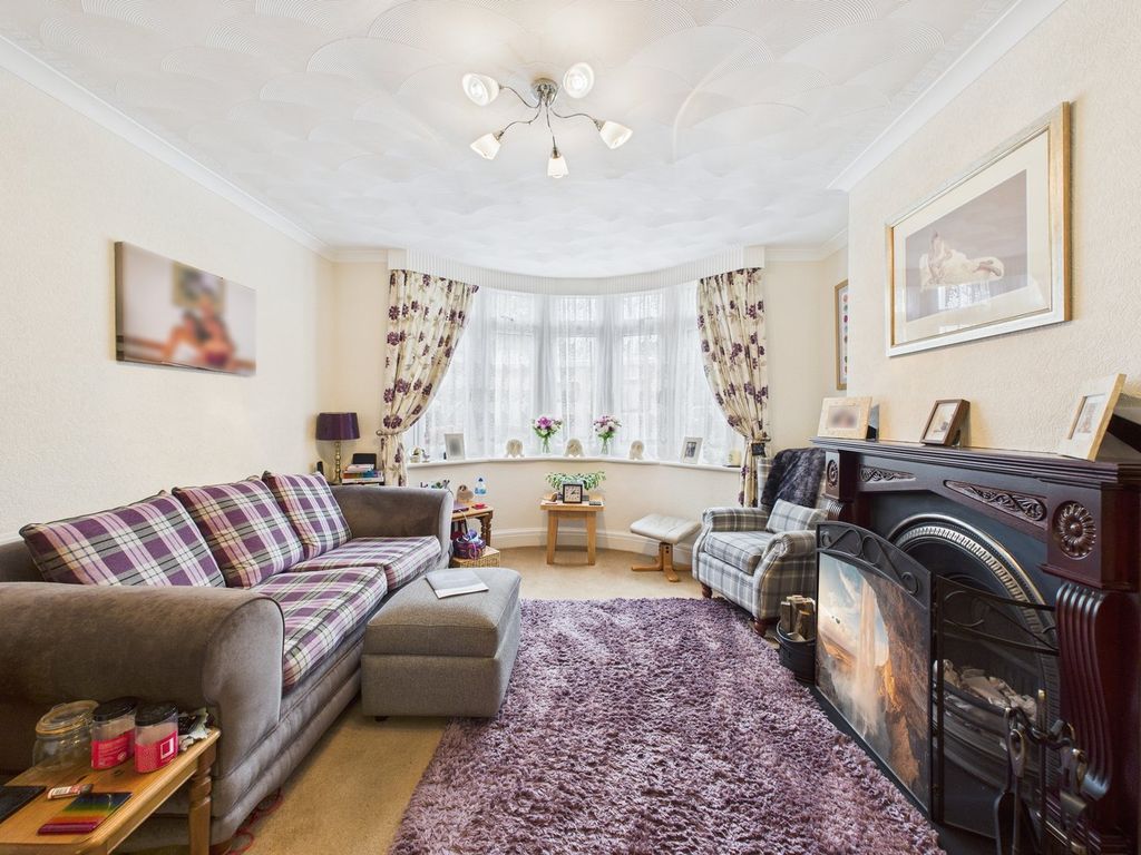 Property photo 2 of 23