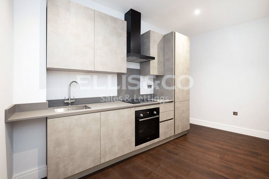 Property photo 2 of 10 Picture No. 07