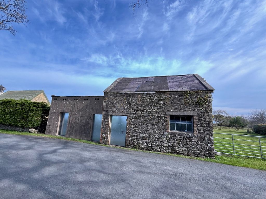 Property photo 3 of 25 Not Specified