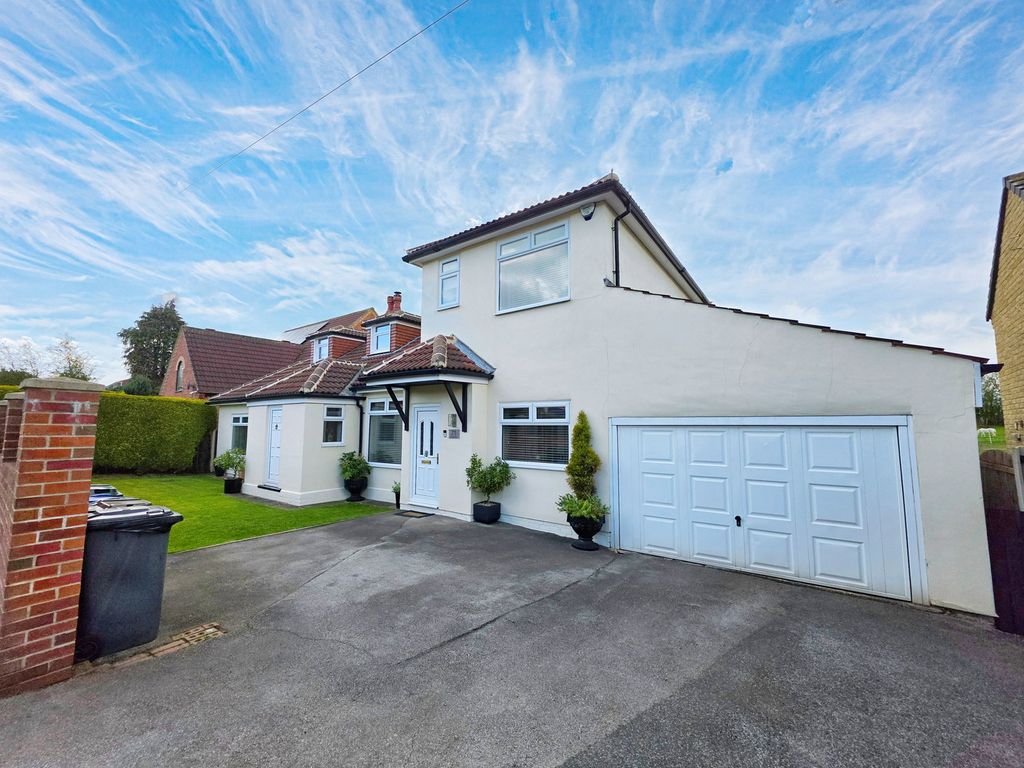 Property photo 2 of 36