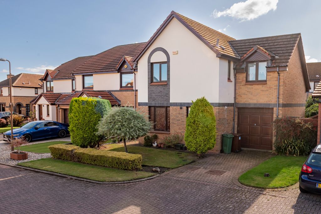 Property photo 1 of 30 Primary Property Image