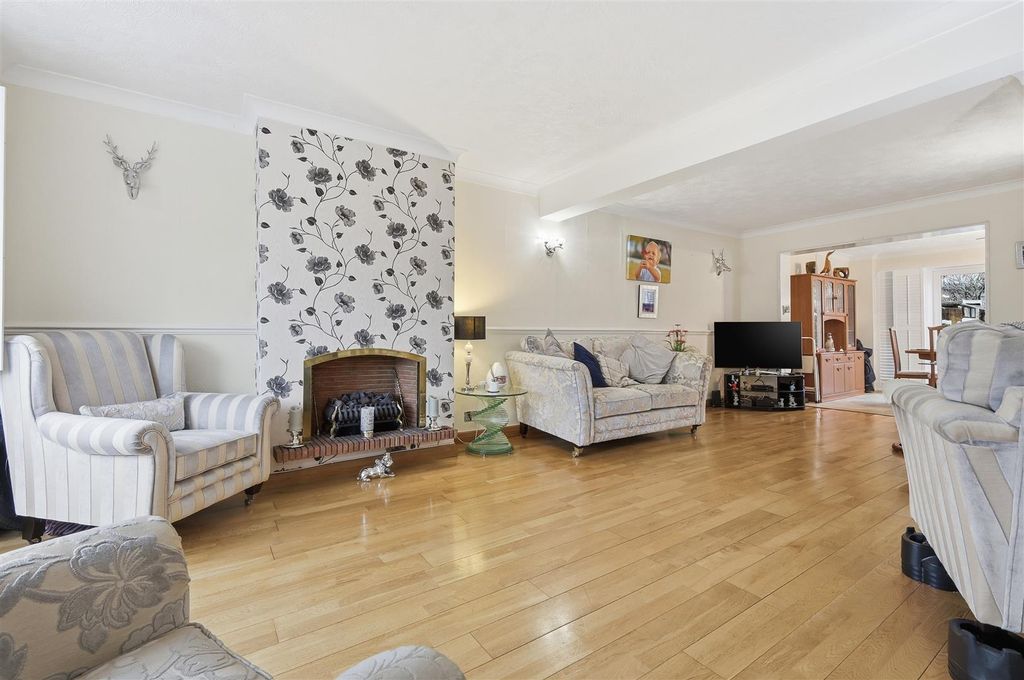 Property photo 2 of 26 007_Img_5818.Jpg