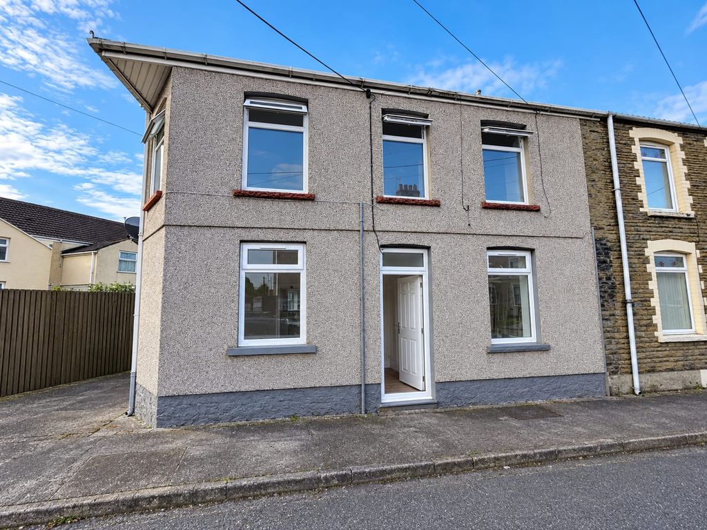 Property photo 1 of 6 1 Bed Flat To Rent Clifford St, Neath Sa11