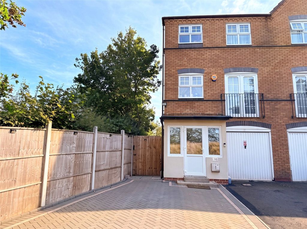 Property photo 1 of 37 Picture No. 70