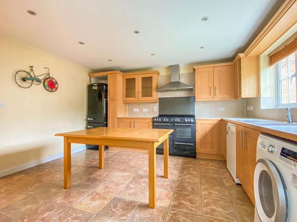 Property photo 3 of 24 Image00005.Jpg