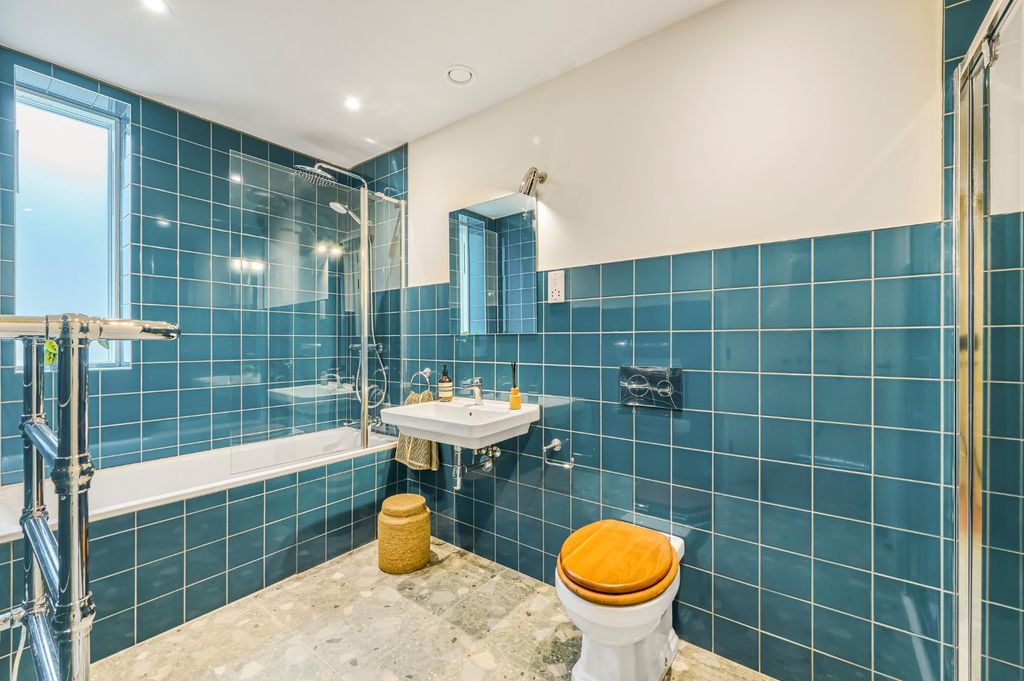 Property photo 3 of 10 Picture No. 01