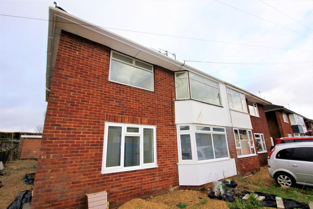 Property photo 1 of 8 Cover