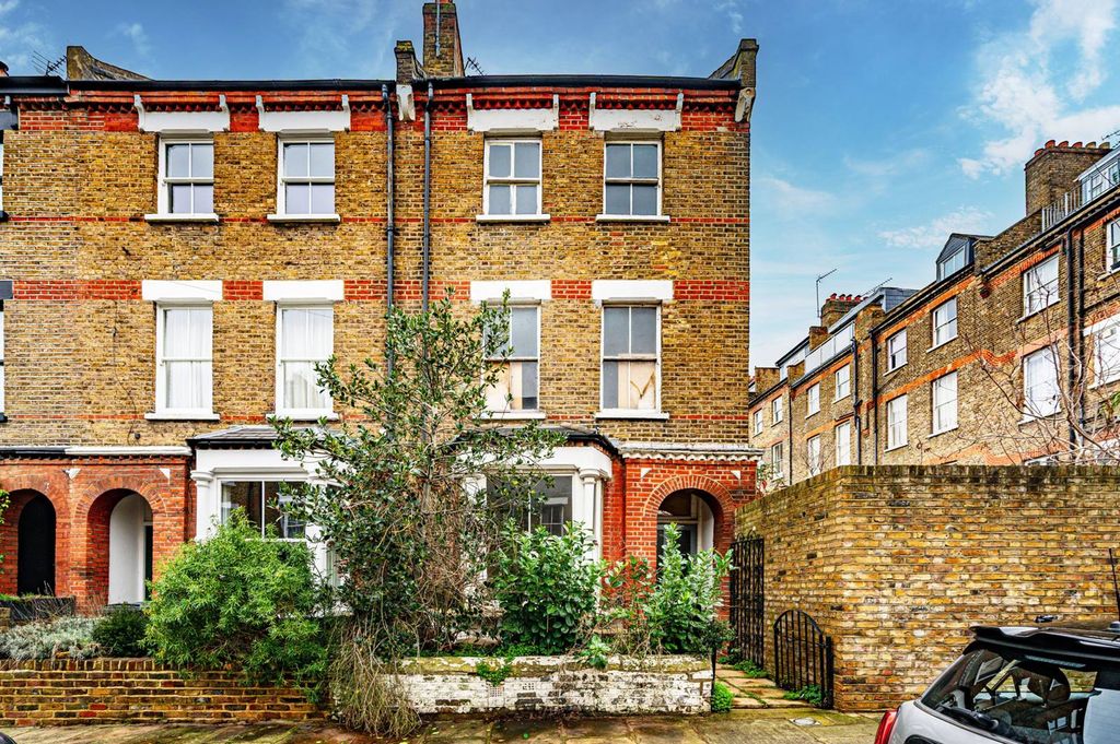 Property photo 2 of 10