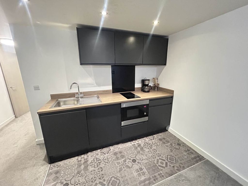 Property photo 3 of 10 Img_1908