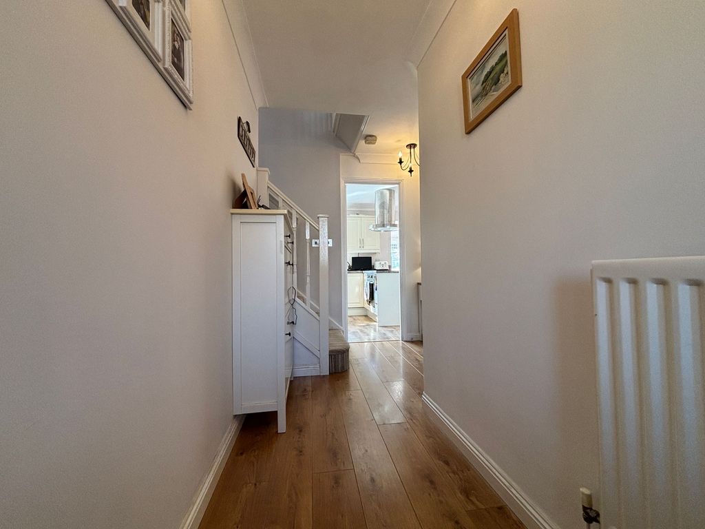 Property photo 3 of 30