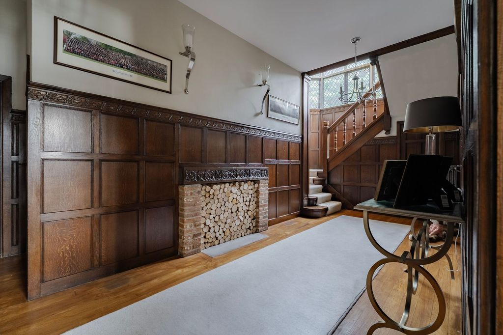 Property photo 3 of 30