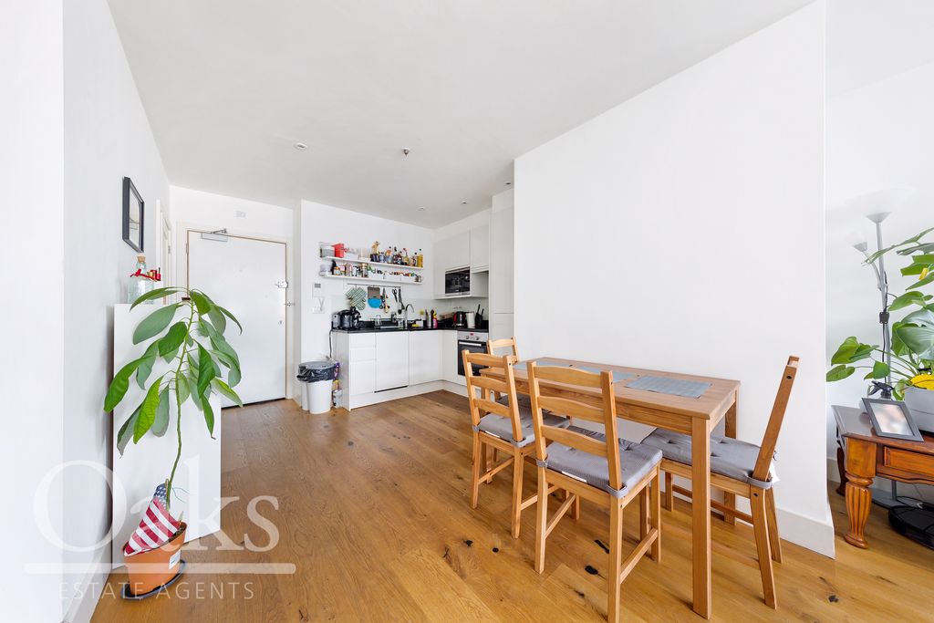 Property photo 2 of 8 Kitchen / Dining Roo