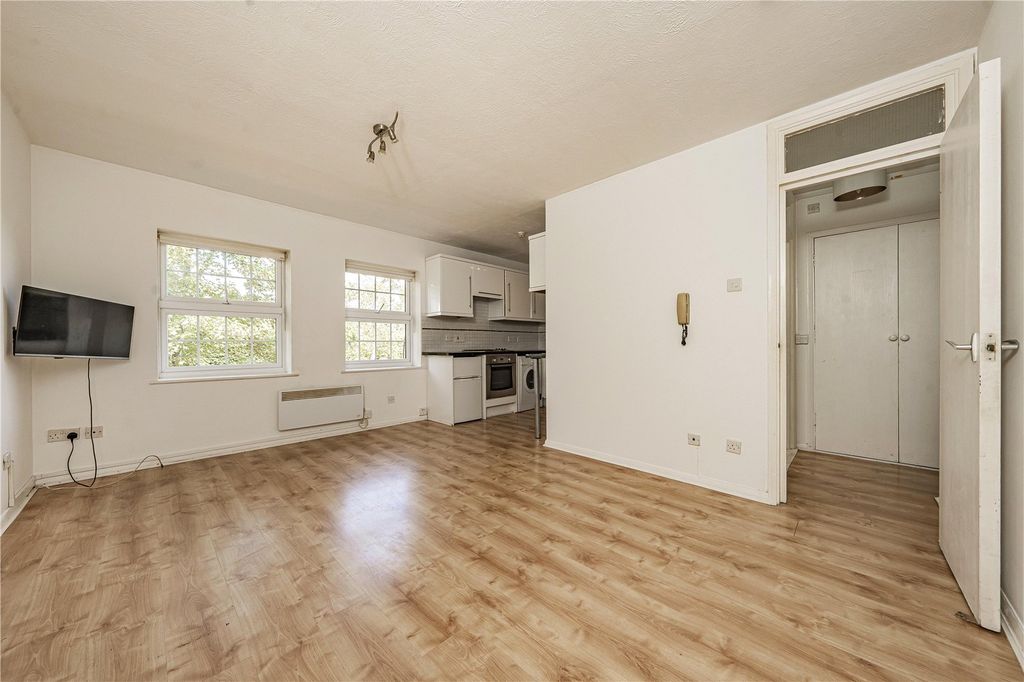 Property photo 2 of 9 Picture No. 02