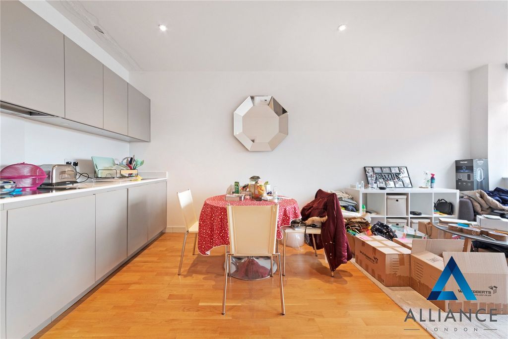 Property photo 2 of 10 Picture No. 03