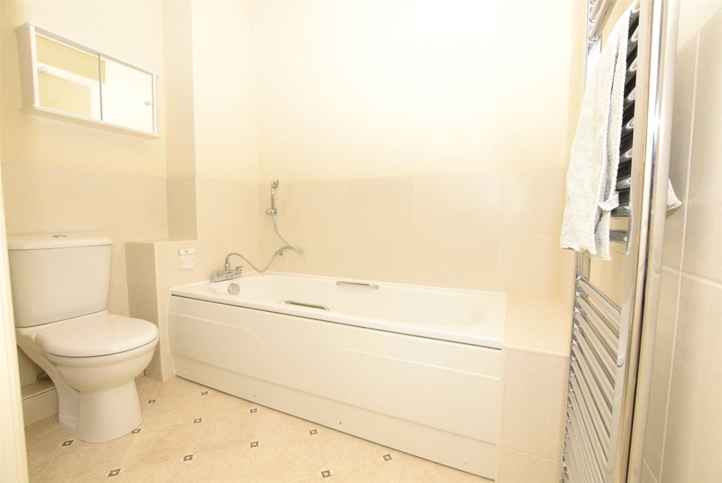 Property photo 3 of 12 Picture No. 09