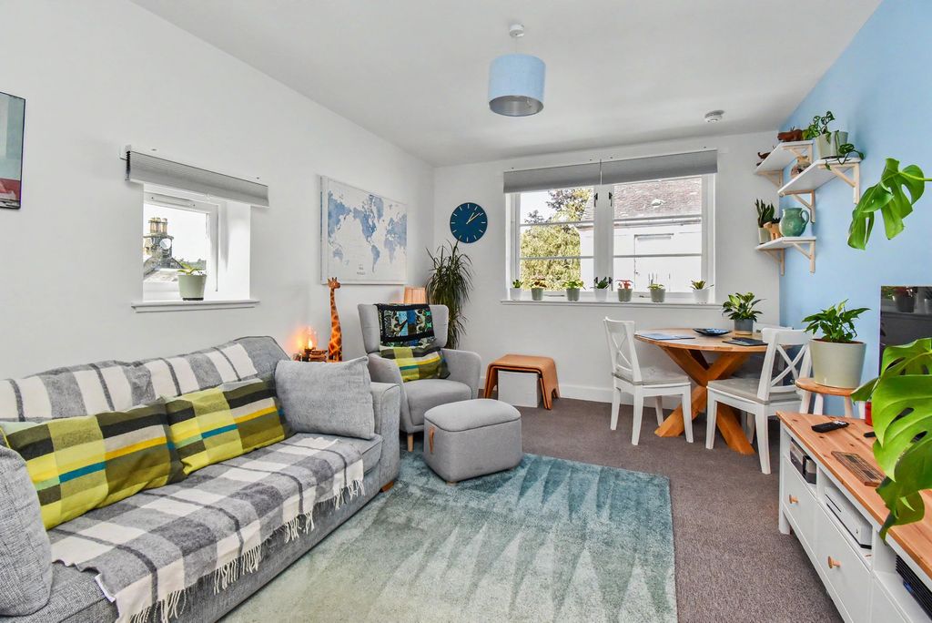 Property photo 2 of 13 Lounge/Dining Angle 1