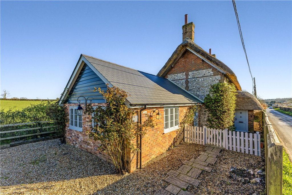 Property photo 1 of 18 Picture No. 02