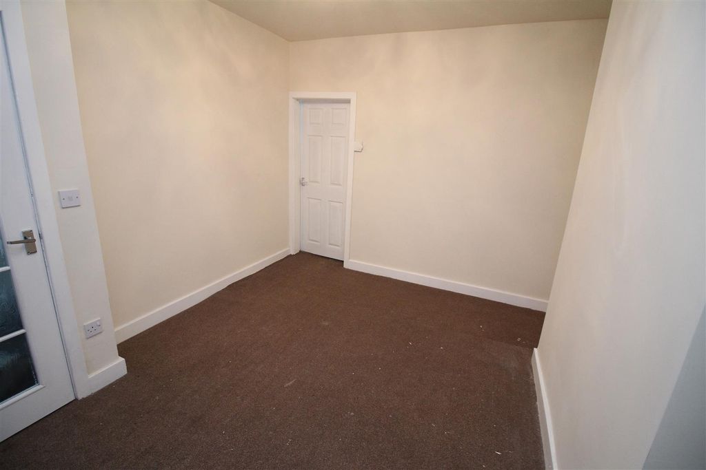 Property photo 2 of 8 Img_5792[1].Jpg