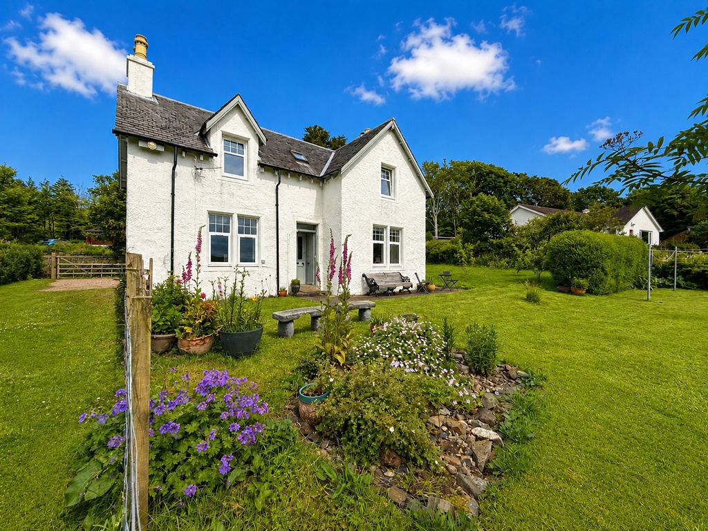 Property photo 1 of 40