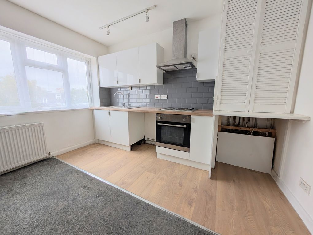 Property photo 2 of 11 Open-Plan Kitchen