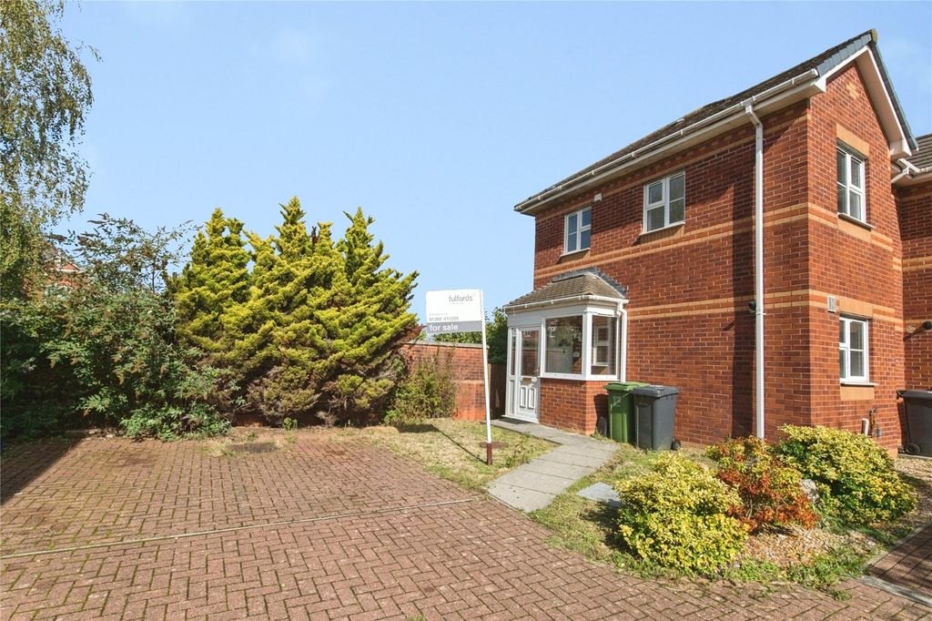 Property photo 2 of 20 Picture No. 32