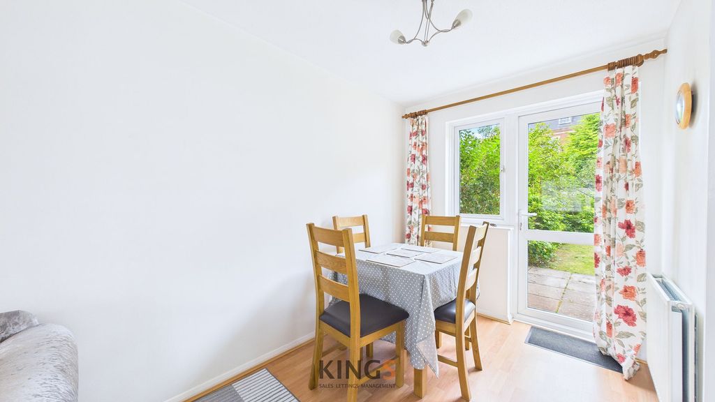 Property photo 3 of 16 Dining Room