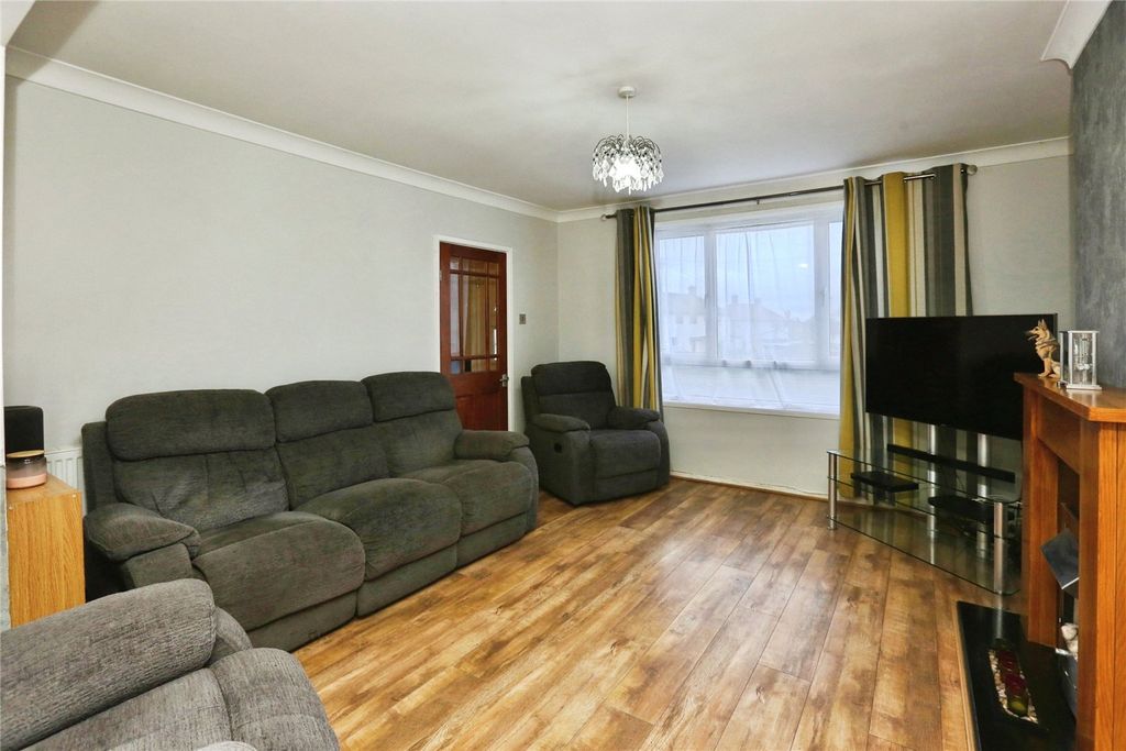 Property photo 3 of 15 Picture No. 14