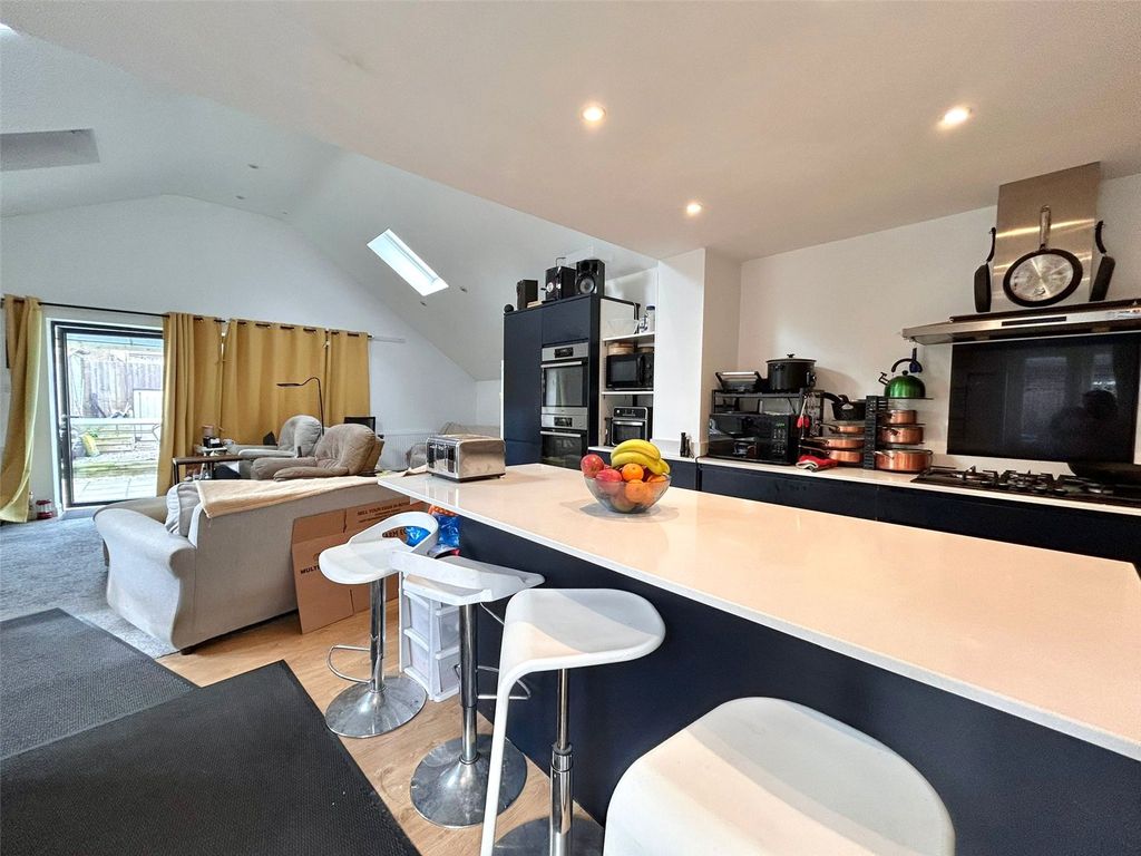 Property photo 2 of 14 Picture No. 07