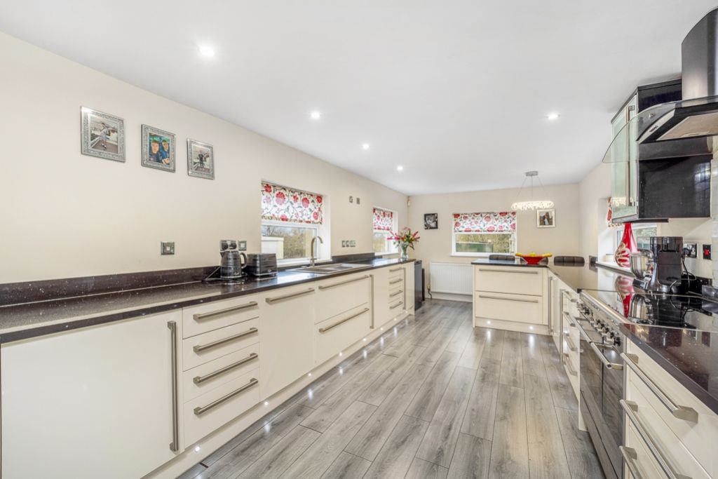 Property photo 2 of 39 66 High Street (Gainsborough)-28