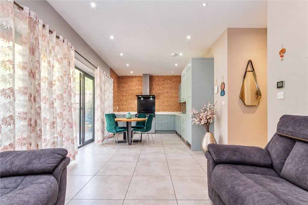 Property photo 3 of 13 Picture No. 30