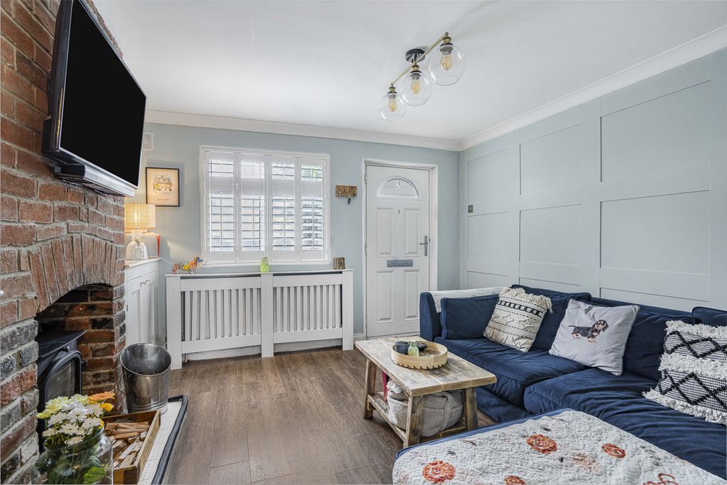 Property photo 3 of 18