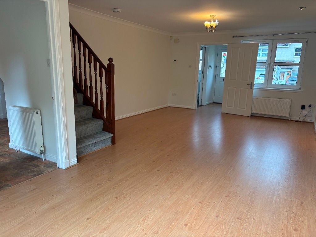 Property photo 3 of 16 Photo 3