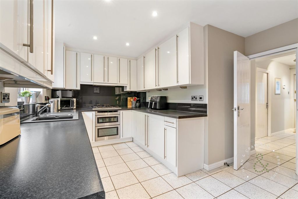 Additional image 8 of 5 bed town house for saleBarquentine Place, Cardiff Bay CF10