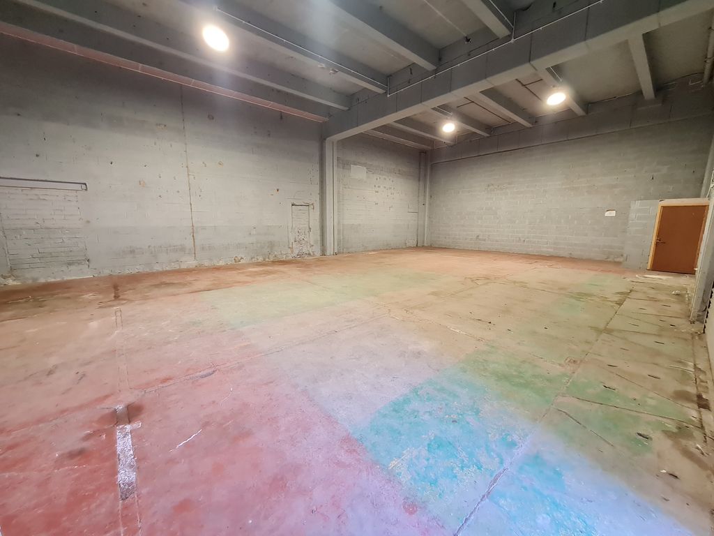 Property photo 3 of 4