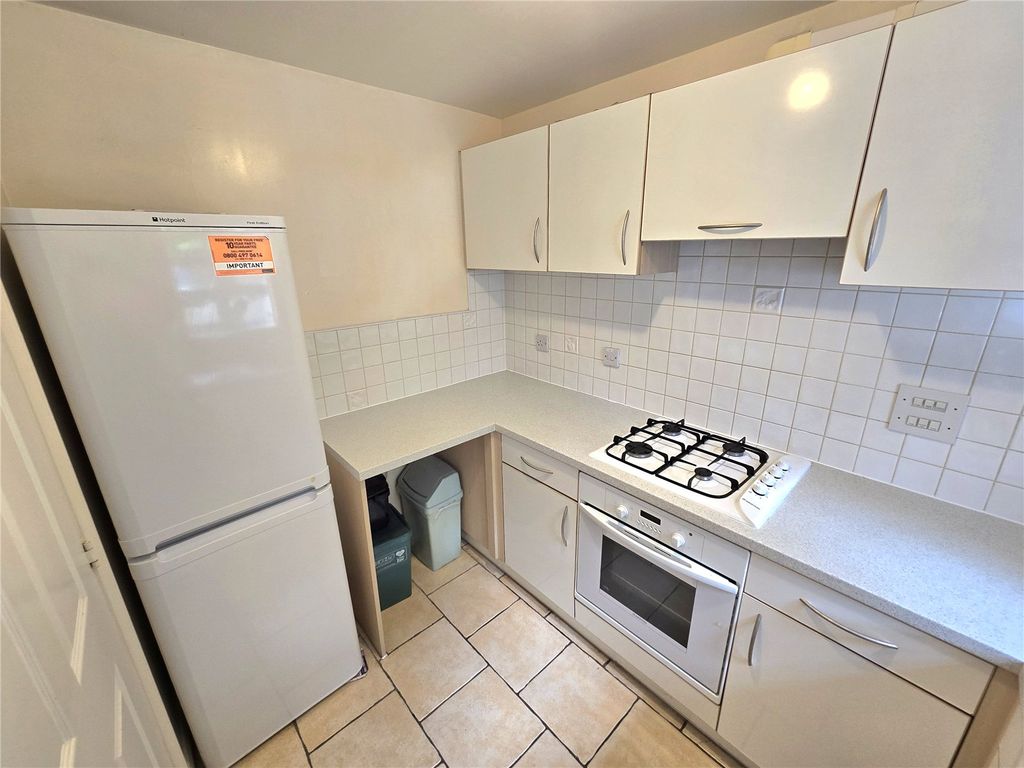 Property photo 3 of 12 Picture No. 04