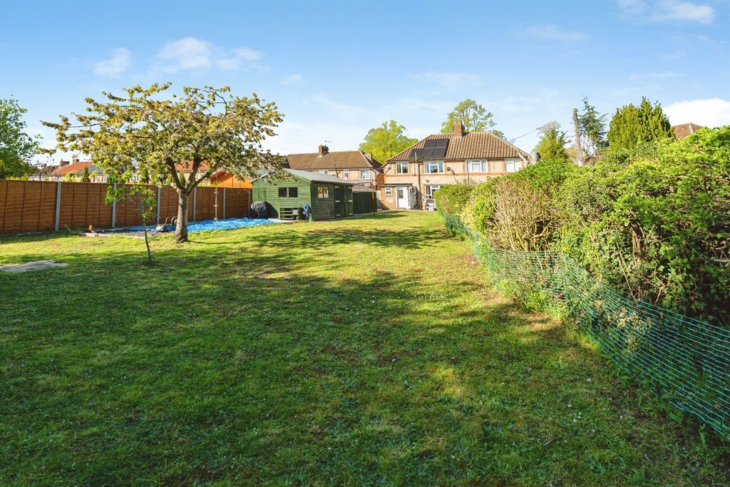 Property photo 2 of 16