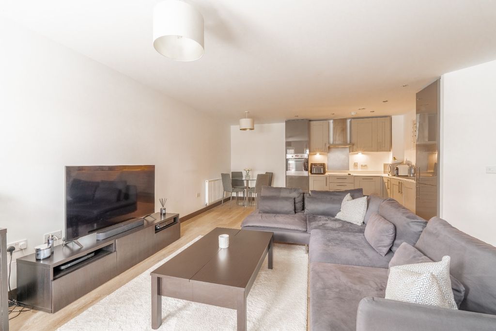 Property photo 3 of 15 4720824