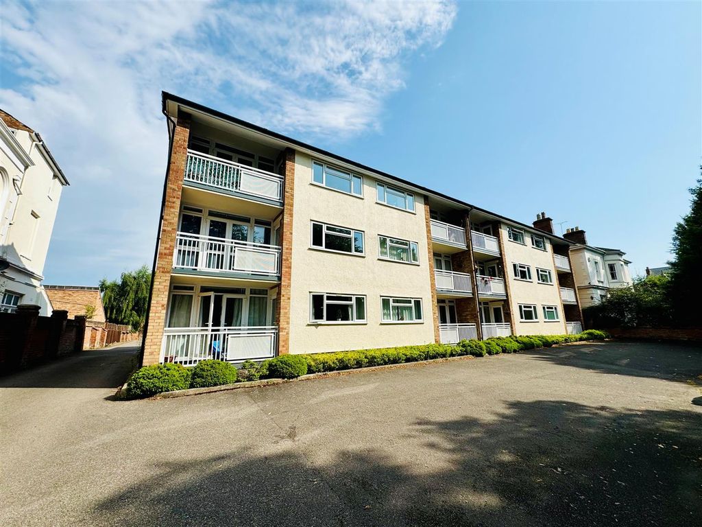 Property photo 1 of 10 Chorlton External.Jpg