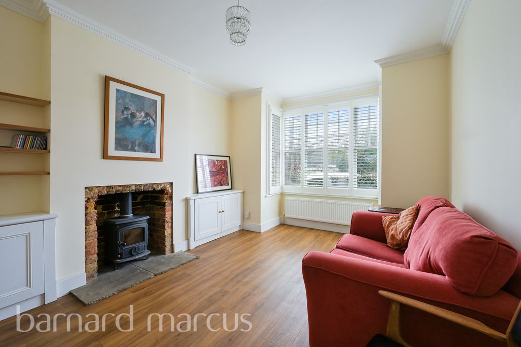 Property photo 2 of 8 View