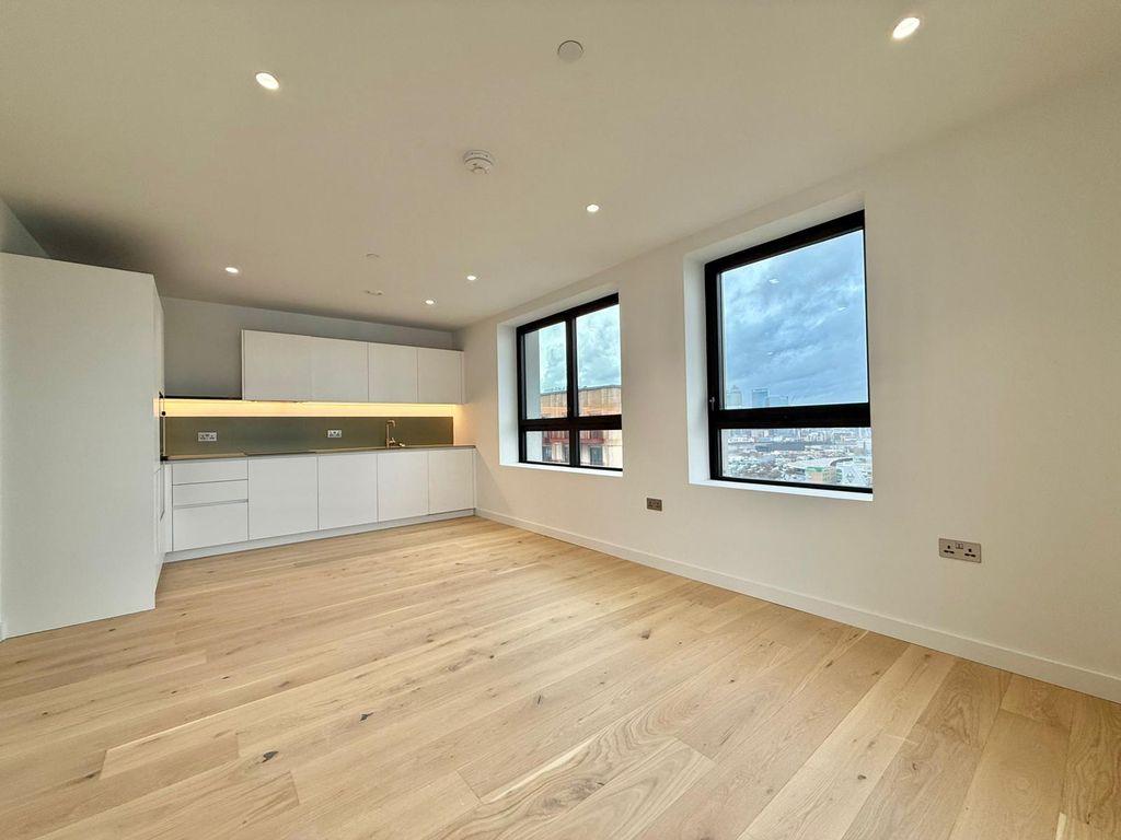 Property photo 2 of 22 Gallery