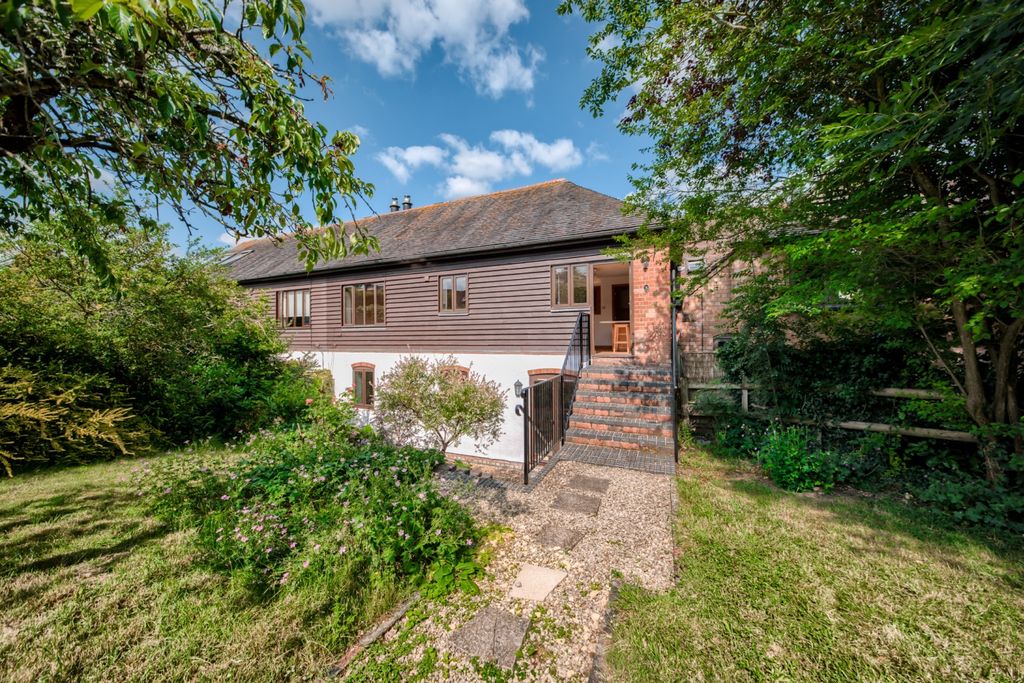 Property photo 1 of 24 Xh2A5843-Hdr(3)