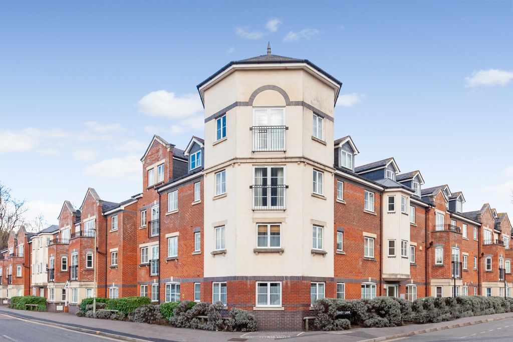 Property photo 1 of 9