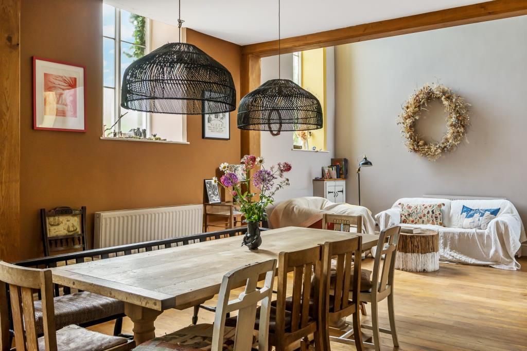 Property photo 3 of 22 Dining Area