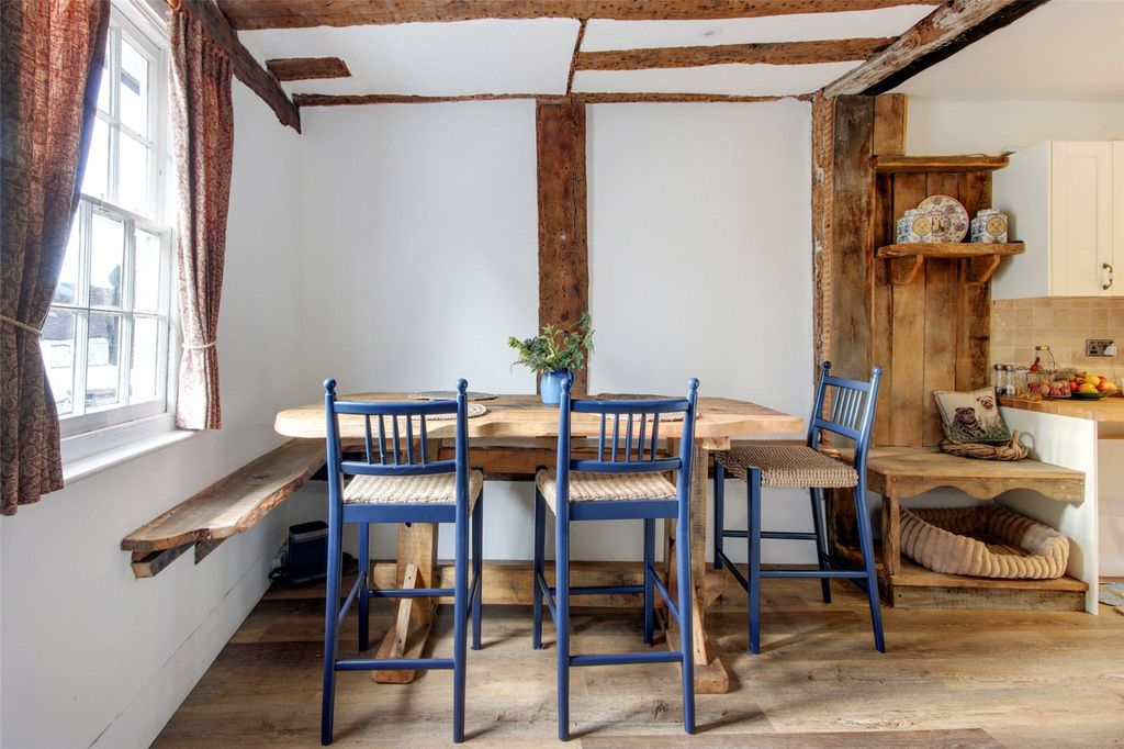 Property photo 2 of 21 Breakfast Area