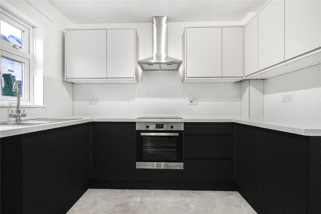 Property photo 1 of 15 Picture No. 13